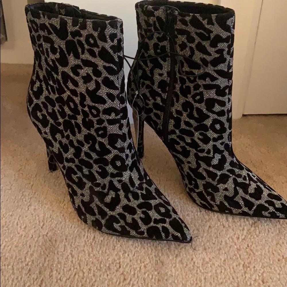 Leopard Print Sparkle Boots